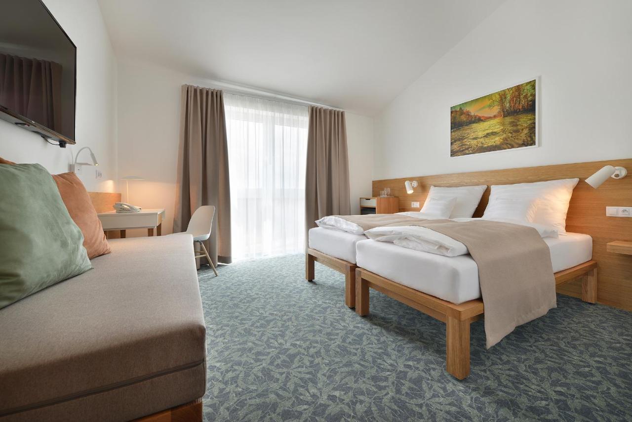 Wellness Hotel Happy Star Hnanice  Luaran gambar
