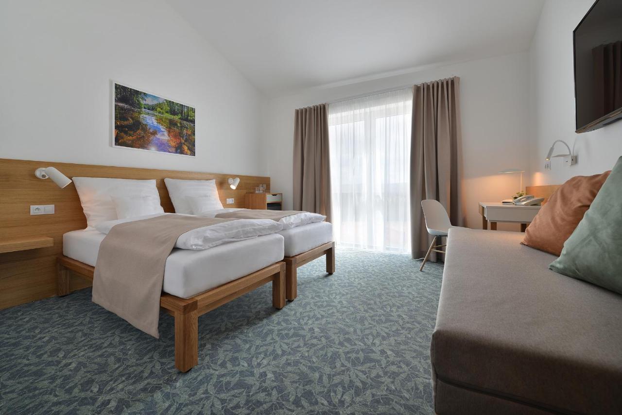 Wellness Hotel Happy Star Hnanice  Luaran gambar