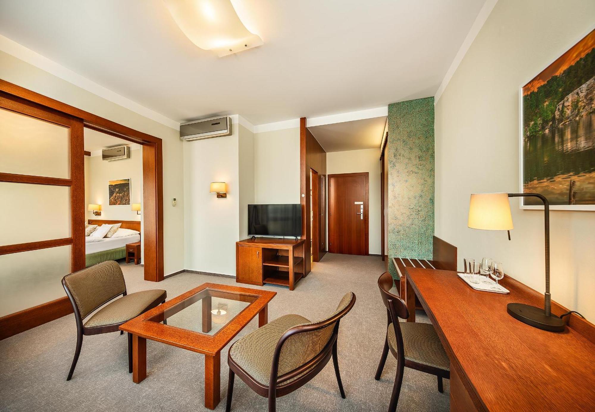 Wellness Hotel Happy Star Hnanice  Luaran gambar