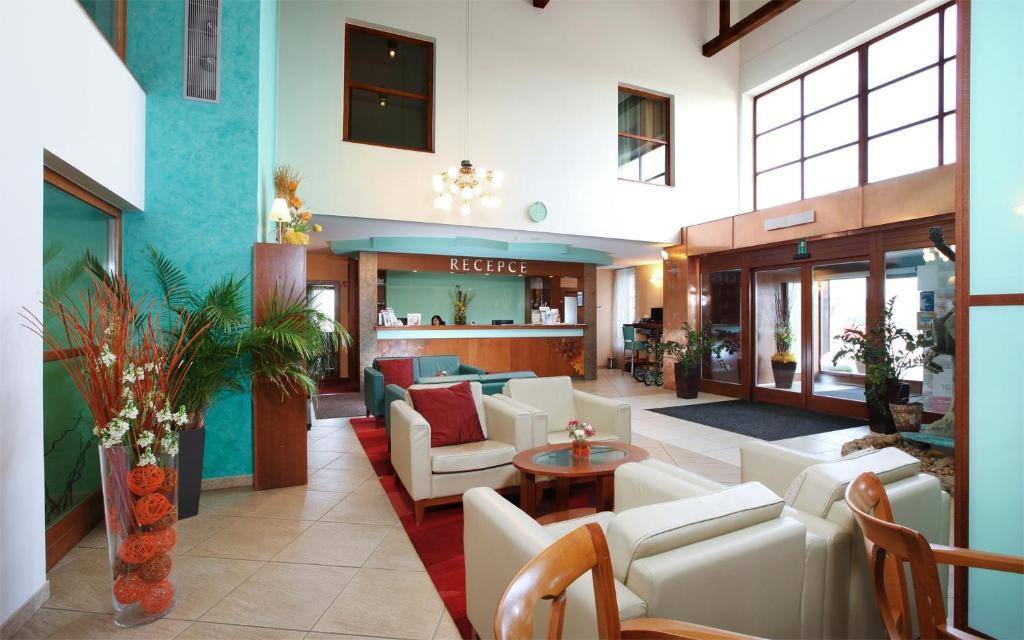 Wellness Hotel Happy Star Hnanice  Luaran gambar
