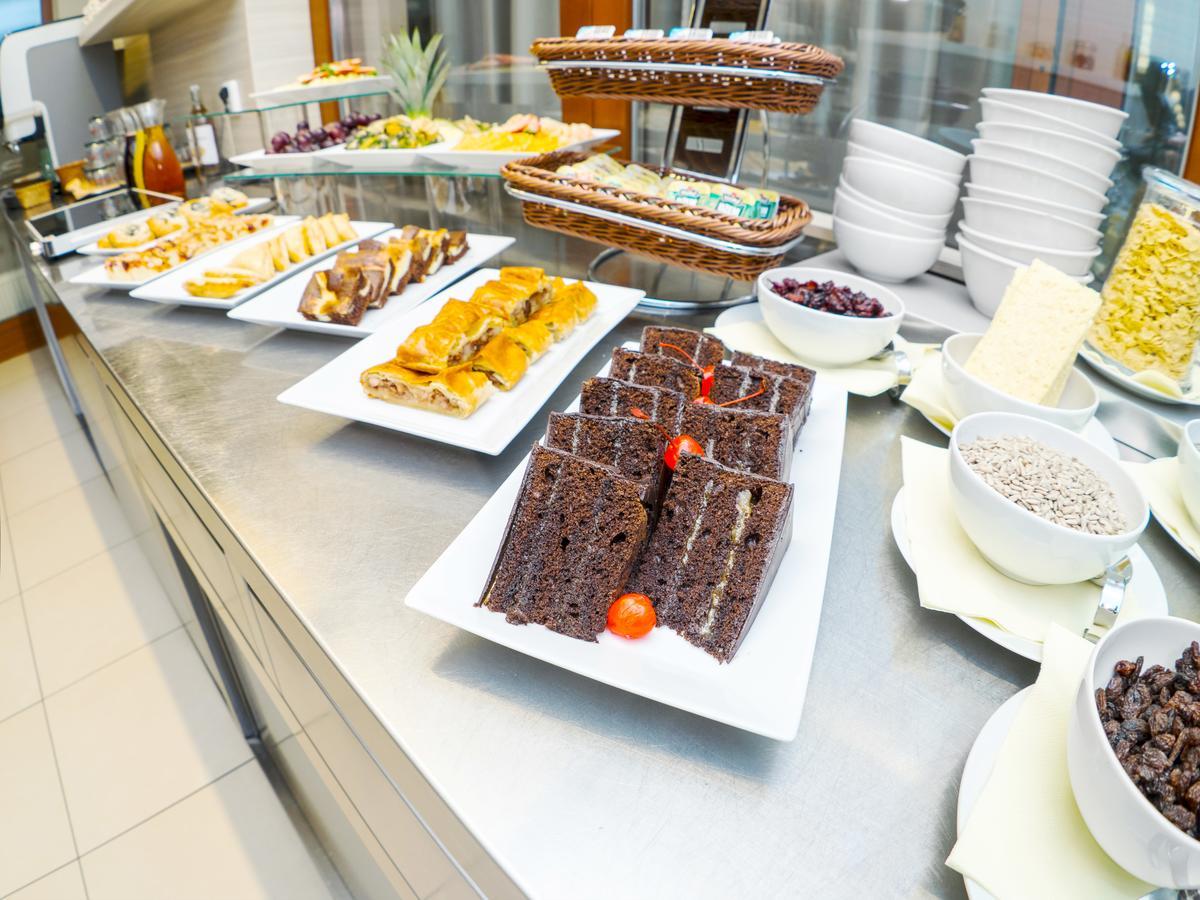 Wellness Hotel Happy Star Hnanice  Luaran gambar